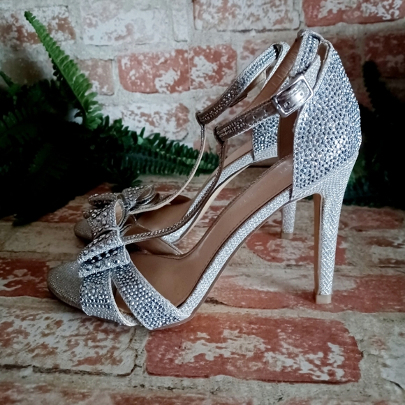 Kate Preston Lula Rhinestone Bow Ankle Sandal - Picture 16 of 16